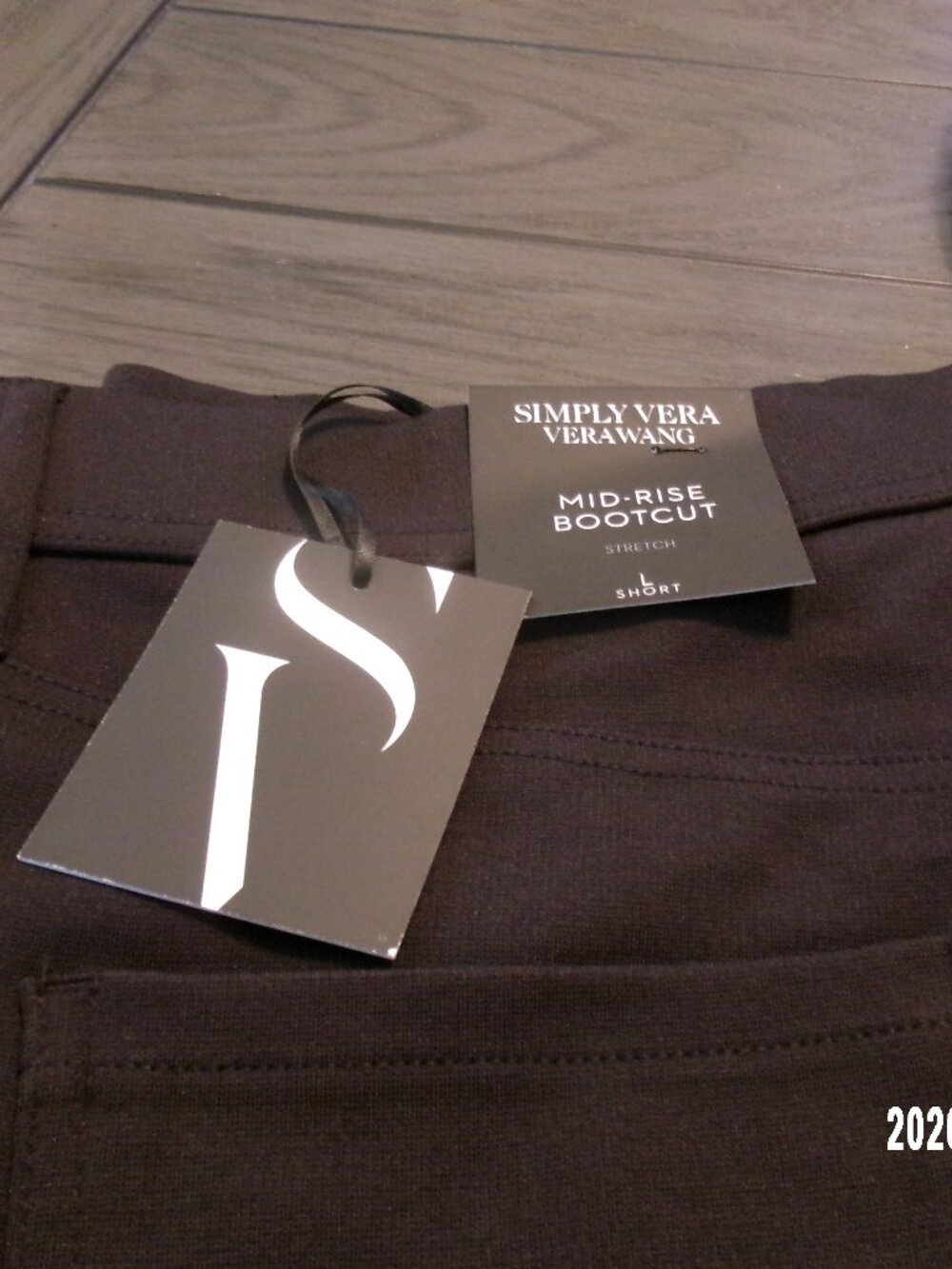 NEW  Simply Vera Vera Wang MID-Rise BOOTCUT  Pants in Black Size 12 SHORT KOHLS